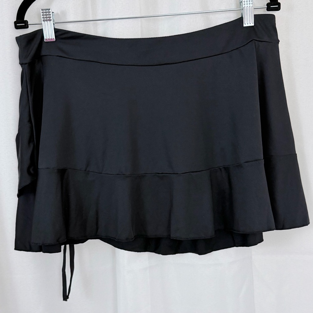 Black Swim Skirt Coverup with Side Ruching - Picture 7 of 9